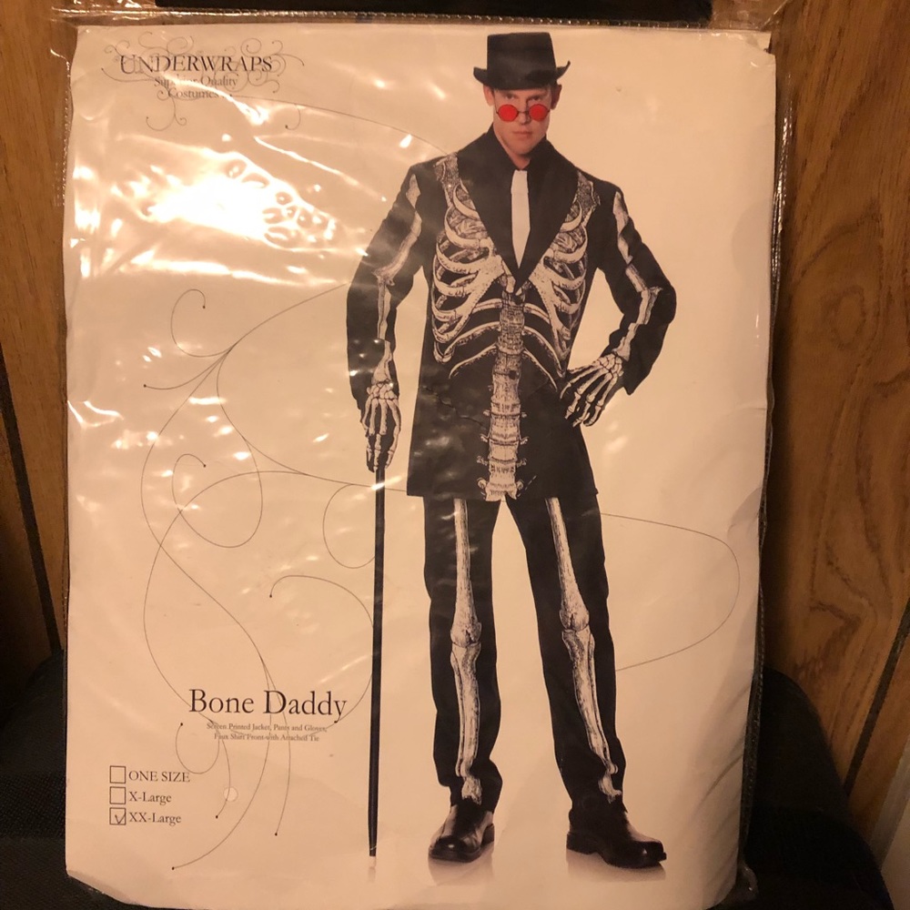 Men’s Halloween costume